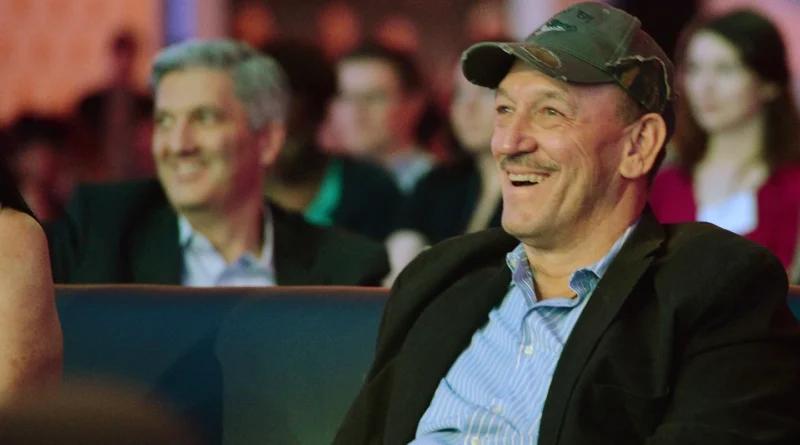 Troy Landry's net worth