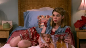 That 90s Show girl reading magazine